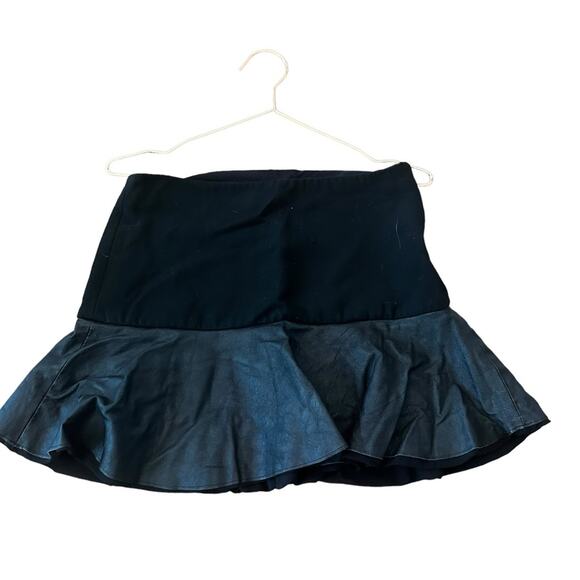 Zara black mini with lamb leather. Size small - Picture 1 of 5